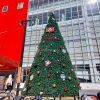 台中免費拍照景點，近3層樓高的繽紛聖誕樹有福利熊和大全熊，聖誕打卡熱點！臺中大全聯忠明店